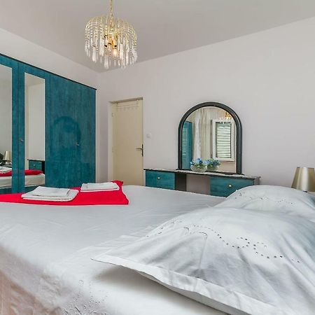 Apartment Marijana Omiš Eksteriør billede